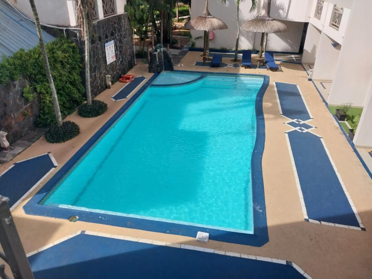 Le Grand Bleu Hotel تراوْ أوكس بيتْشيز المظهر الخارجي الصورة
